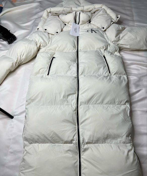 Пуховик новый от Calvin Klein оригинал
