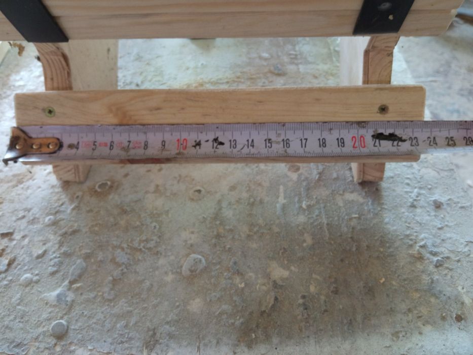 Наличен Стелаж за вино за 18 бутилки тип "буре"