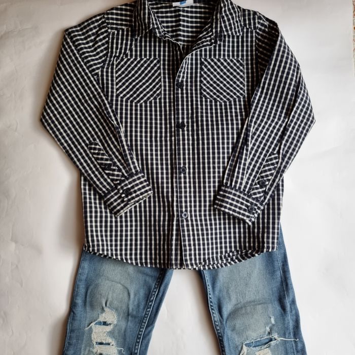 Свежа карирана риза Topolino и дънки H&M, размер 128 см.