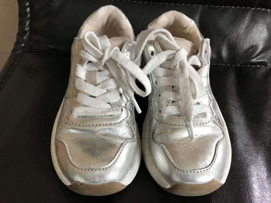 Сникърси 30 номер. ниски обувки Zara за момиче  27 номер