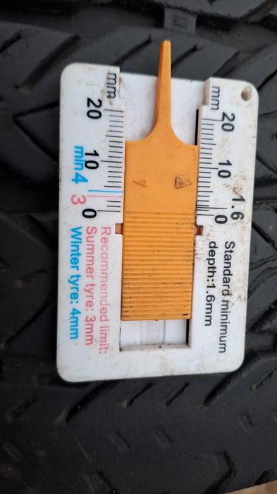 2бр. Бусови 205/65/16C Всесезонни