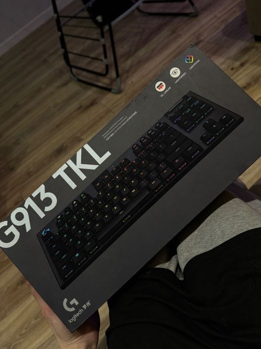 Logitech G915 LIGHTSPEED Wireless RGB Mechanical
