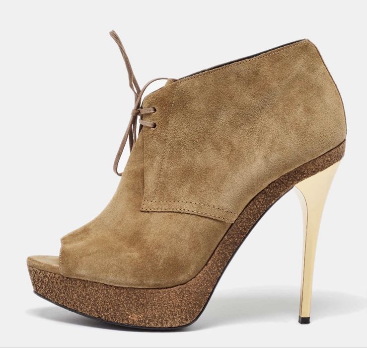 Platforme din piele intoarsa si toc inalt Burberry- 39, original.