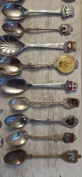 Vand lingurite de colectie deosebite din toata lumea.Vezi 8 poze