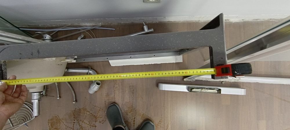 Раковина со смесителем