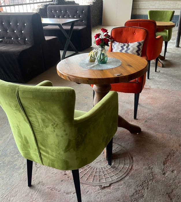 Продается кресло для кофеин и ресторанов