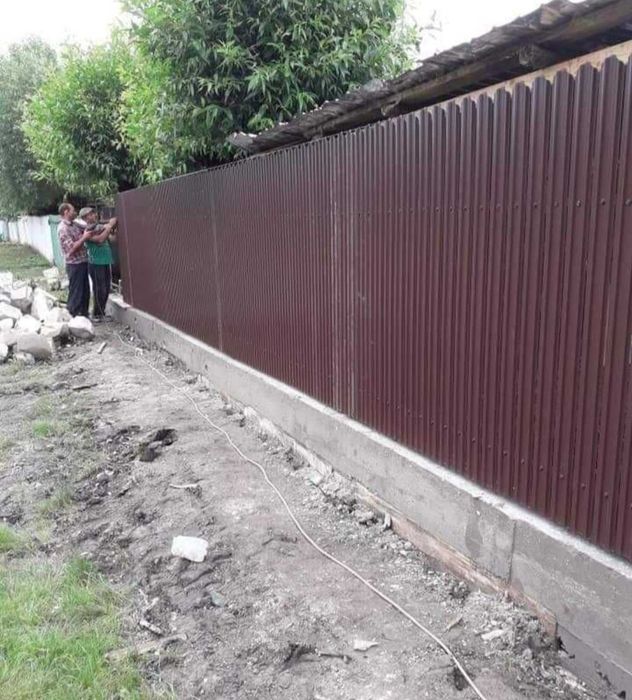 Meșter la garduri cu experiență în domeniul de peste 15 ani în constru