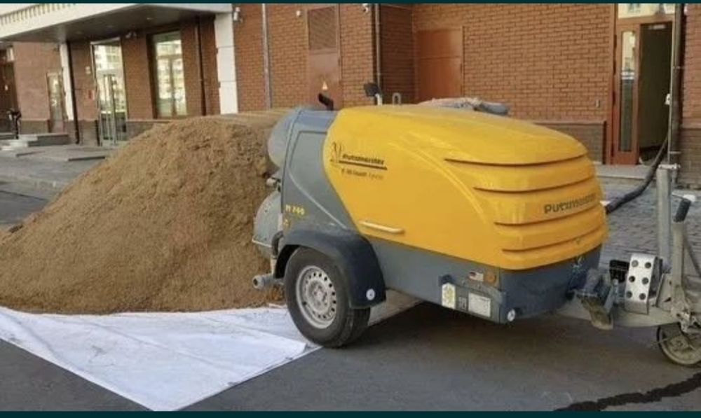 Стяжка заливаем.