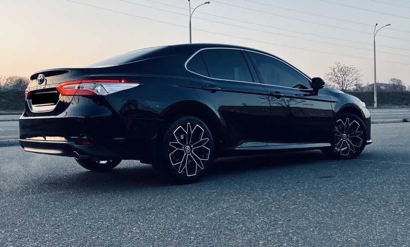 Toyota Camry 2018