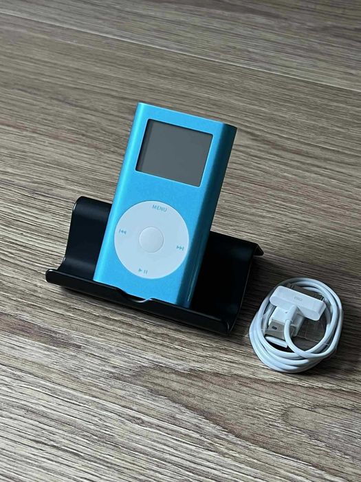 Ipod Mini Apple A1051 4GB de colectie in stare foarte buna,functional