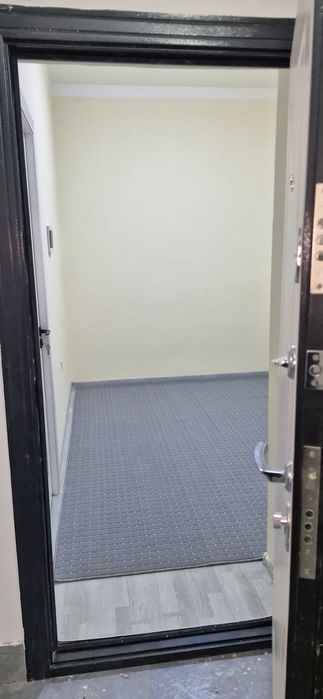 Yangi qurilgan, zamonaviy kvartira sotiladi