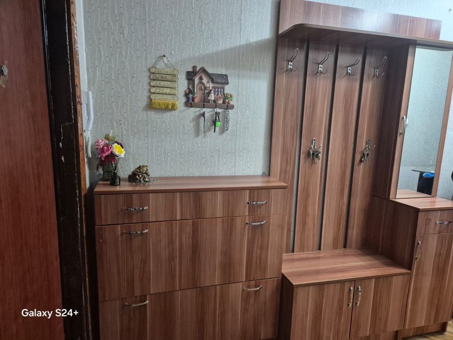 Продам мебель для частного дома