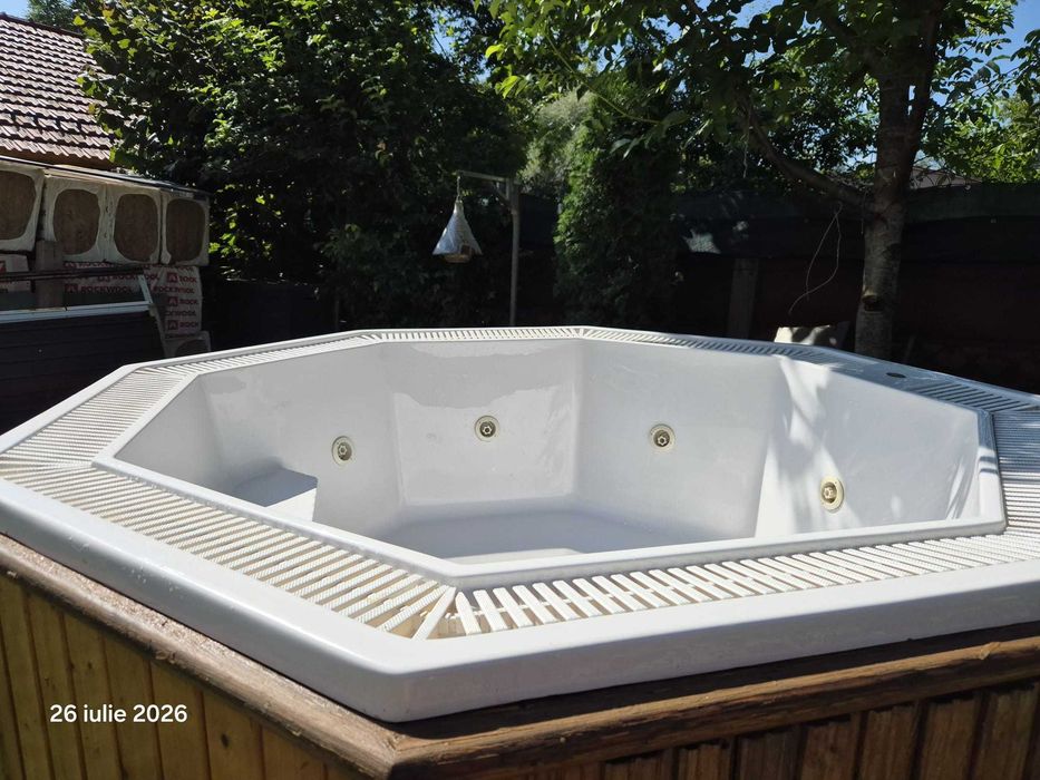 Jacuzzi cu 2 motoare DE VANZARE