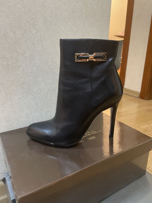 Продам отличные ботильоны кожаные