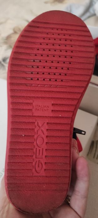 Детски обувки, маратонки.