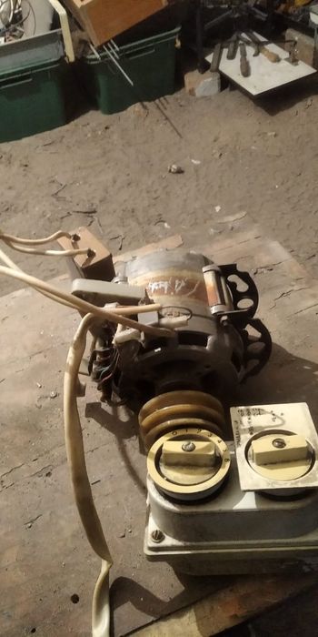 Продам моторы за 1000 тенге