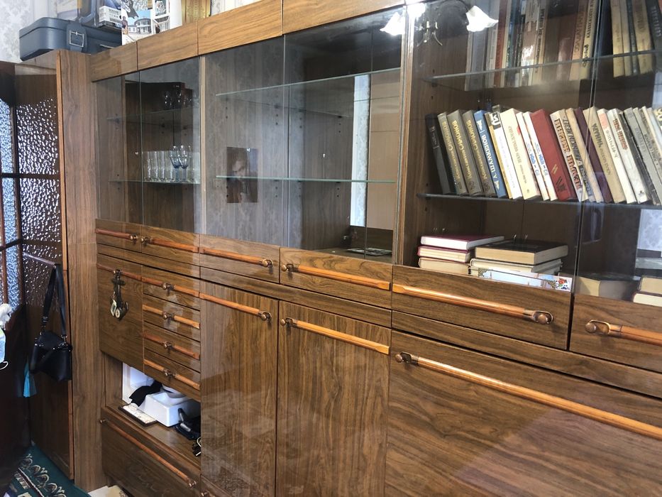 Продам стенку Польша