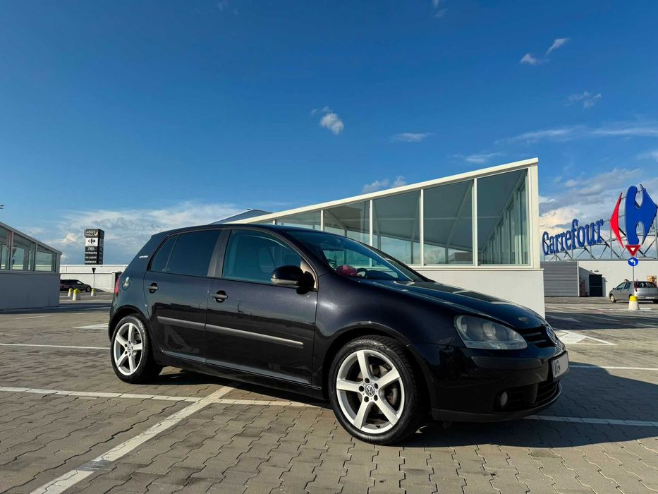 VOLKSWAGEN Golf 2004