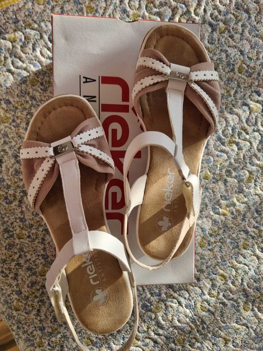 Дамски сандали естествена кожа