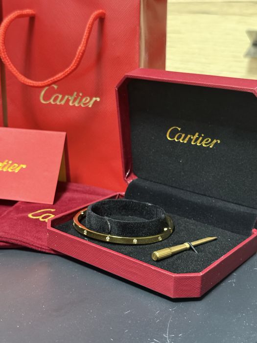 Cartier Златни Гривни
