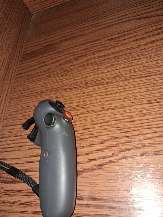 Vând drona dji neo fly