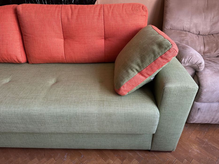 Canapea extensibilă cu ladă depozitare - stare bună