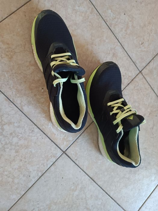 Încălțăminte de alergare (Adidas Glide Boost)