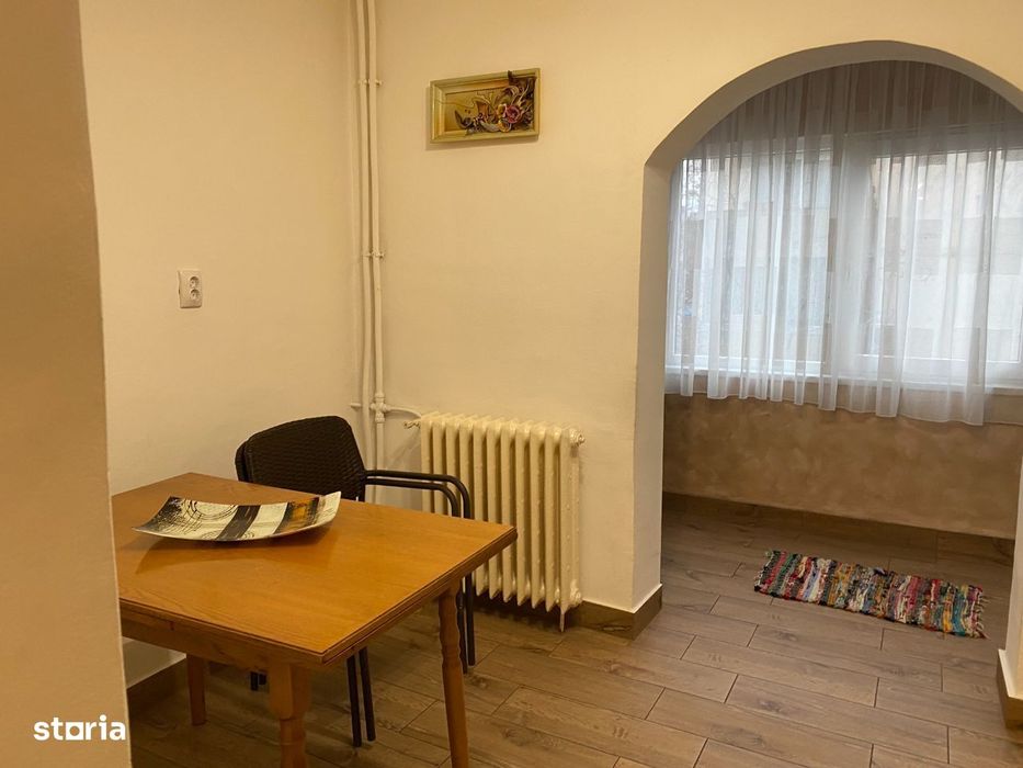 Apartament 3 camere ,str Moldovei — fotografia 3