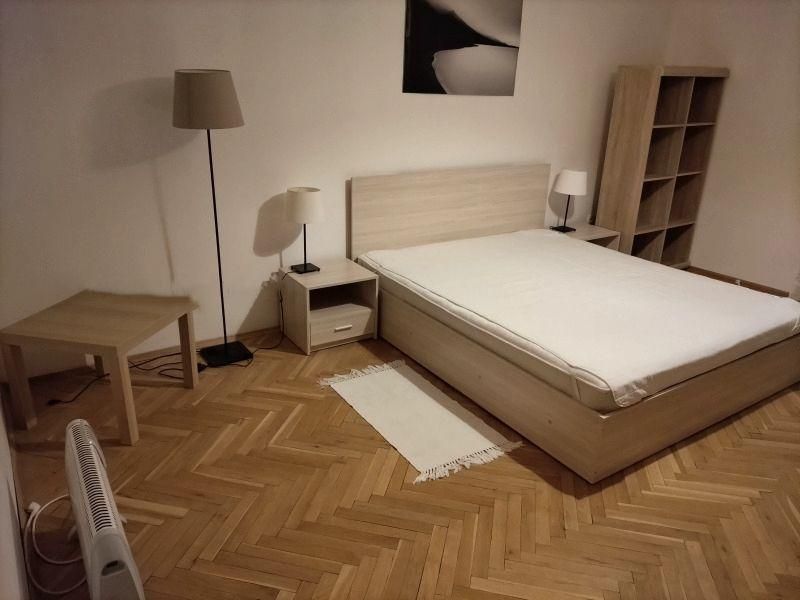 Двустаен апартамент в Центъра на София.