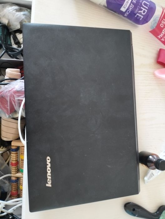 Продам ноутбук в рабочим состояние