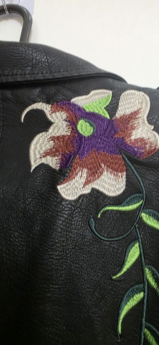 Куртка из экокожи.