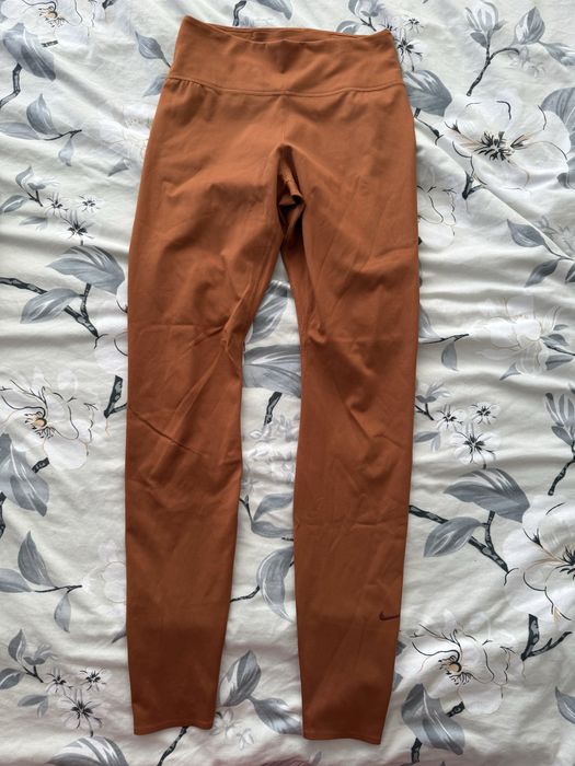 Спортни дрехи (lululemon, Lacoste,Nike,Adidas, rich and royal)