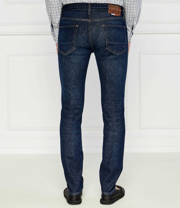 Blugi Tommy Hilfiger Bleecker W 38xL32 (talie 98cm, lungime 105cm).