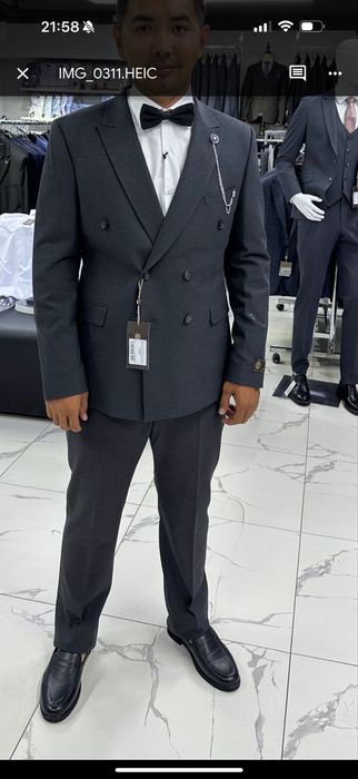 Костюм тройка в отличном состоянии