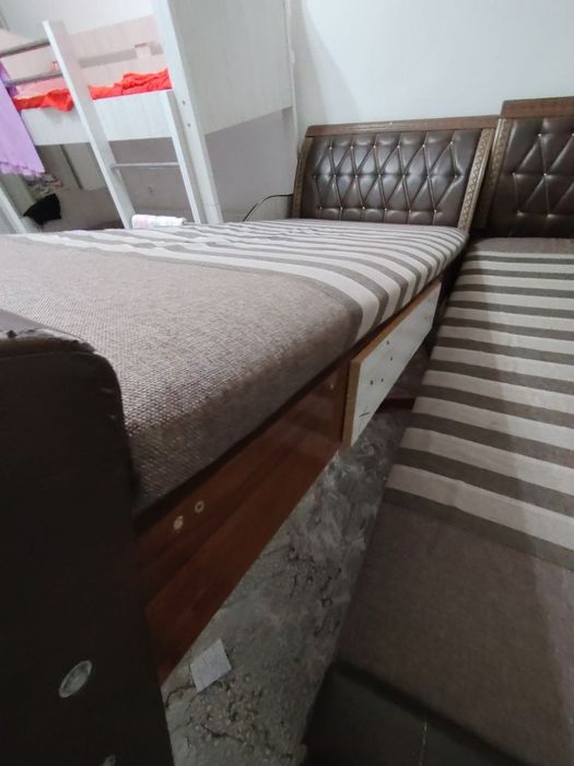 Mebel sotaman spalniy va stol stul komplekt