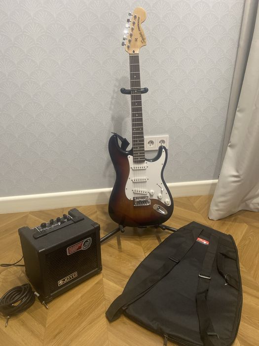 Продается гитара Squier Stratocaster 2в1
