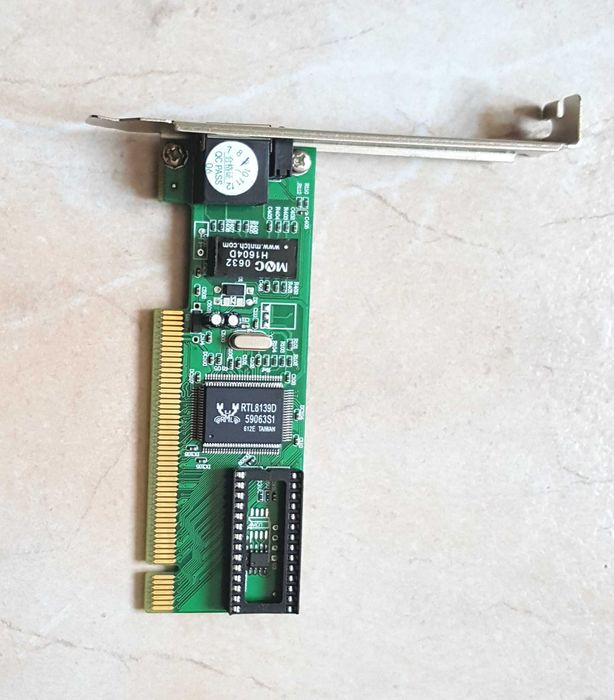 Placă reţea nouă slot PCI