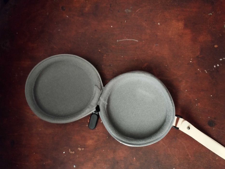 Поясная сумочка светлая