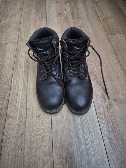 Зимни обувки от естествена кожа подходящи и за планина високи