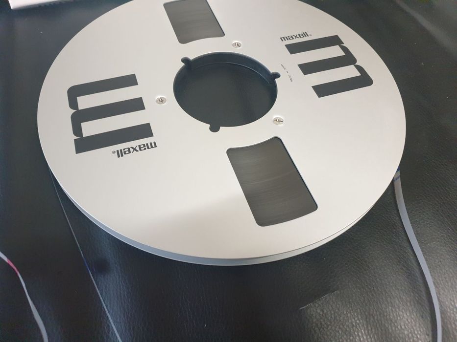 Метални магнетофонни ролки 26,5см 10,5" Maxell В перфектно
