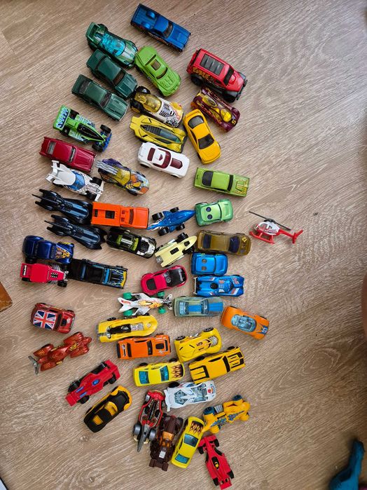 Сет hot whells колички