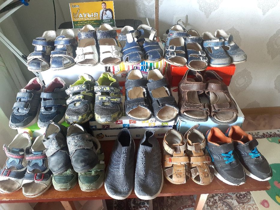 Сандали, кроссовки. Детская обувь