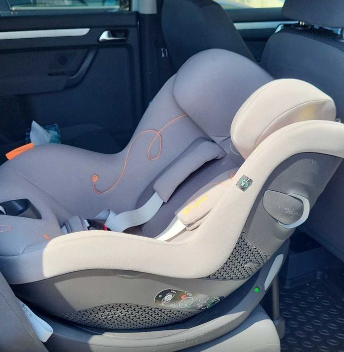 Cybex Sirona scaun auto cu baza isofix gri ca nou