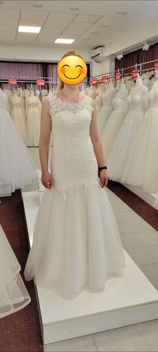 Rochie de mireasa si voal