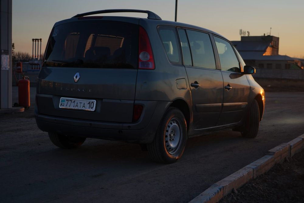 Продаю Renault Espace IV (минивэн), дизель 1.9