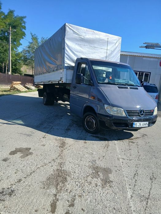 Vând Mercedes sprinter