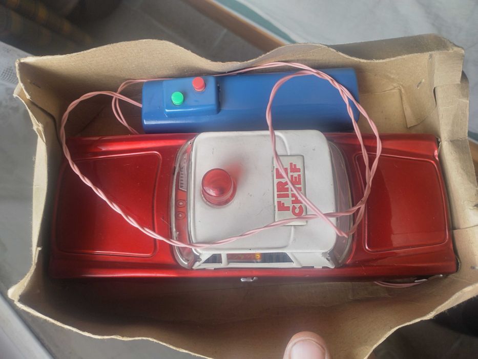 Метална количка Антики