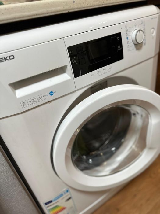 Masina de spalat rufe Beko stare foarte buna
