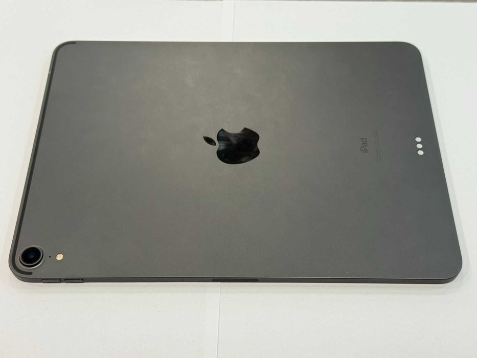 iPad Pro 11” 1st Gen – 64GB