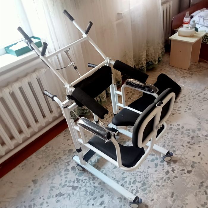 Срочно продается  инвалидная коляска